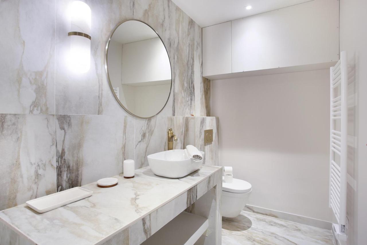 Residence In The Center Of Paris By Studio Prestige Buitenkant foto